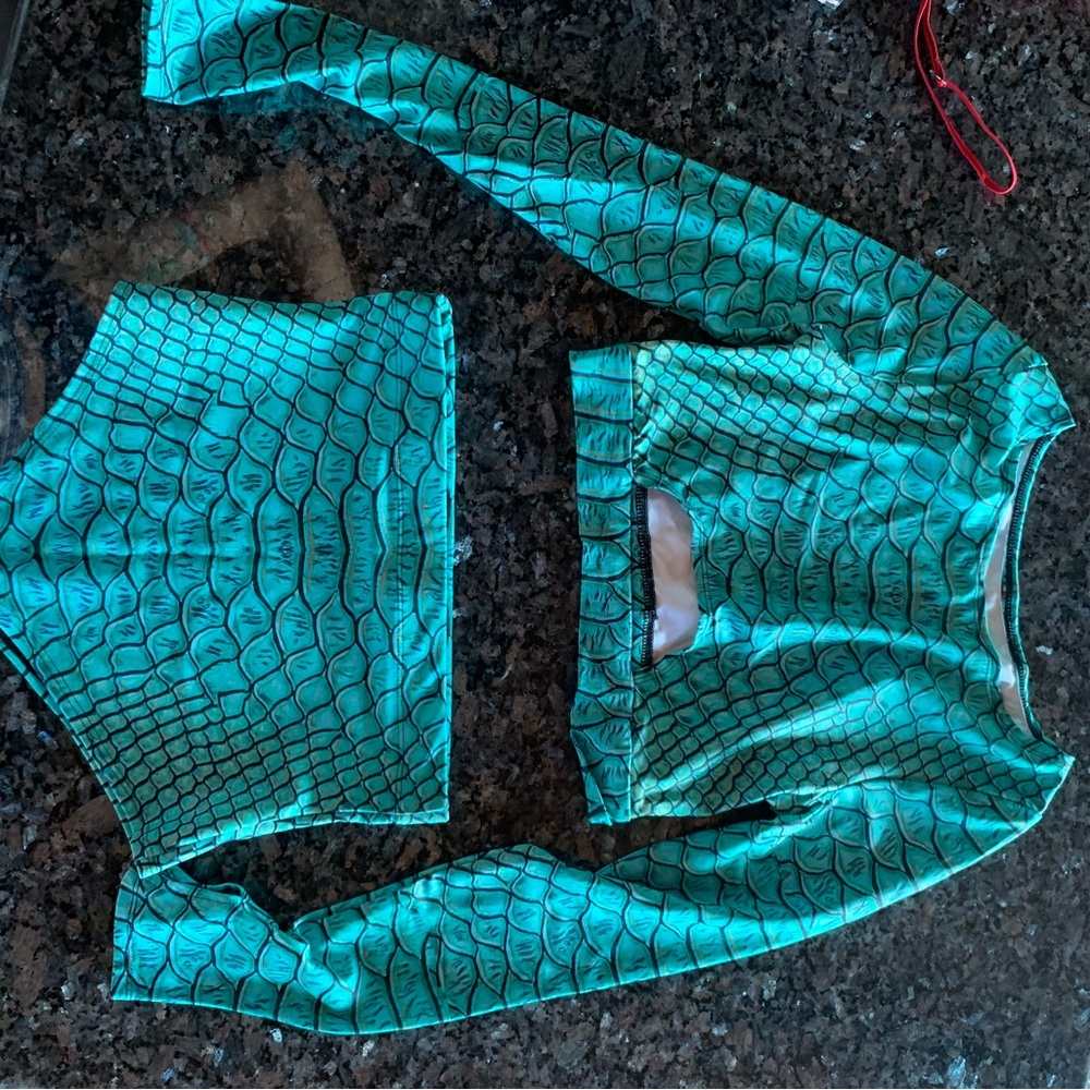 Dragon Print Festival Rave Set - Picture 7 of 7
